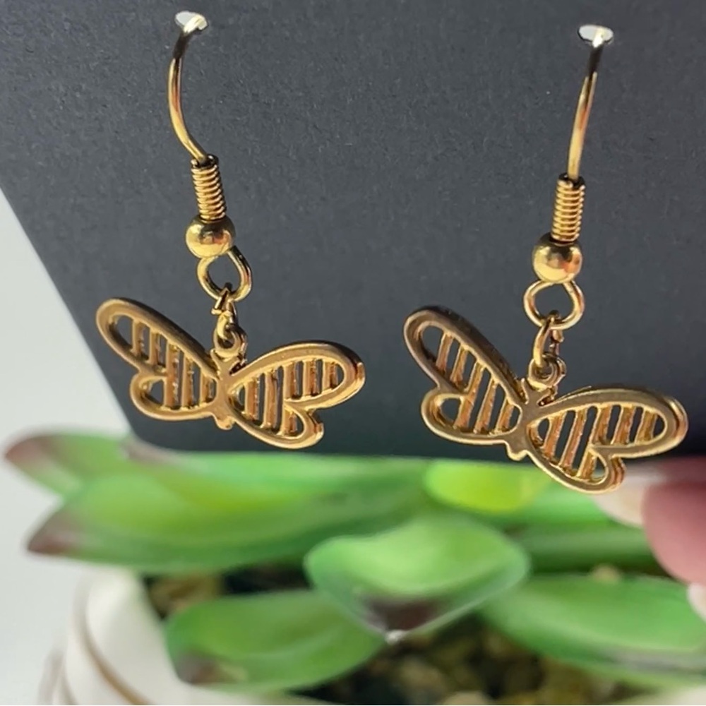 Gold Filigree Butterfly Dangle Earrings•Delicate Openwork Wing Charms - Picture 4 of 10